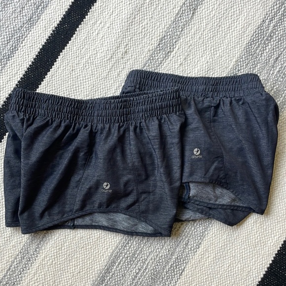 Oiselle Lori Faux Dark Denim Running Short w Zip Pocket - Picture 4 of 5